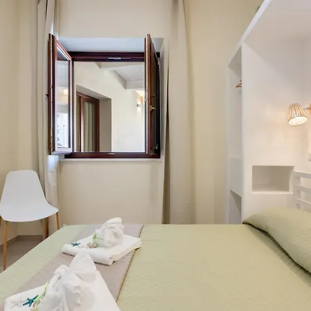 Casa Fenicia Nell'antico Cortile In Centro Storico A Appartement SantʼAntìoco