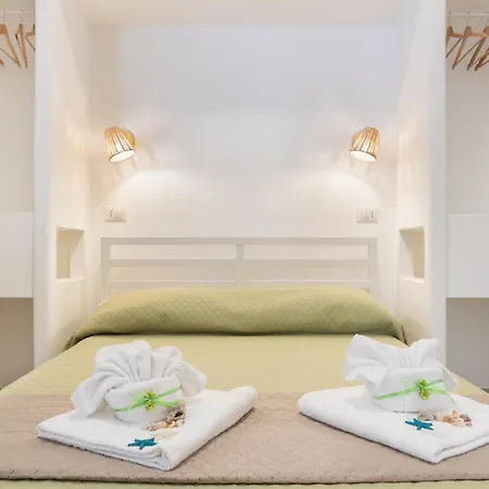 Appartement Casa Fenicia Nell'antico Cortile In Centro Storico A